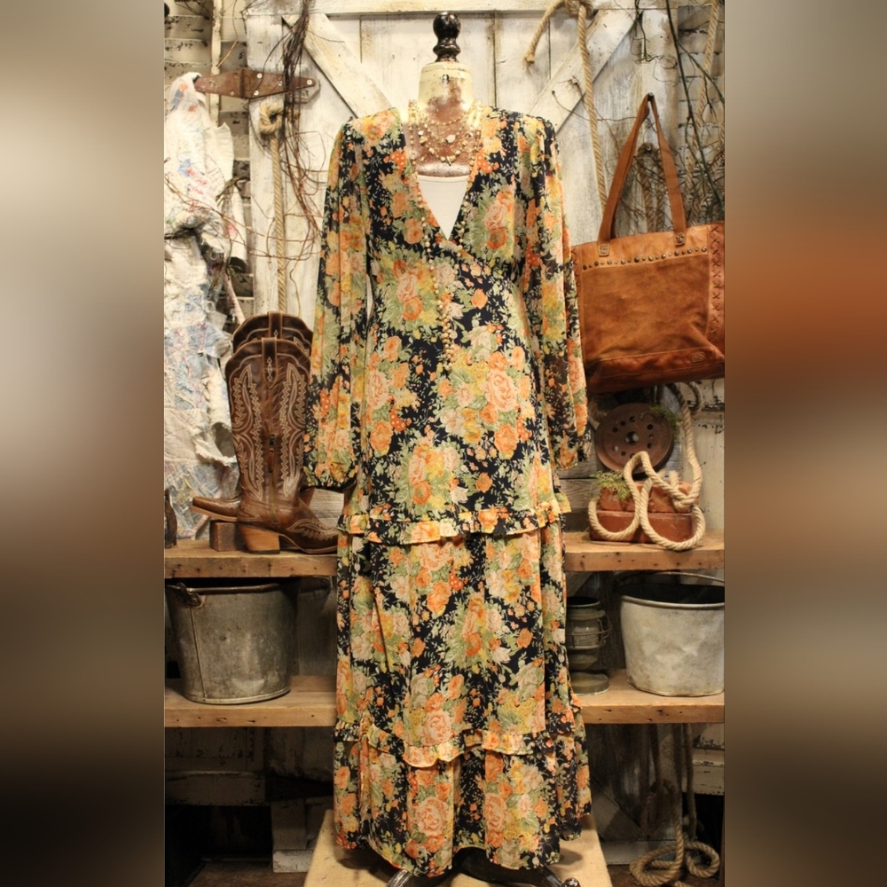 NWT! Farm Girls Fancy, Baevely Floral Maxi Dress, Size Large